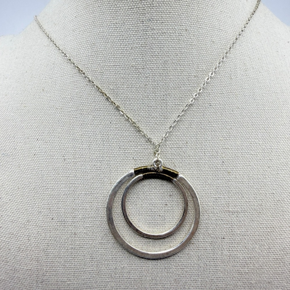 Vintage Boho Silver Tone Double Circle Wire Wrapped Pendant Necklace Y2K Retro